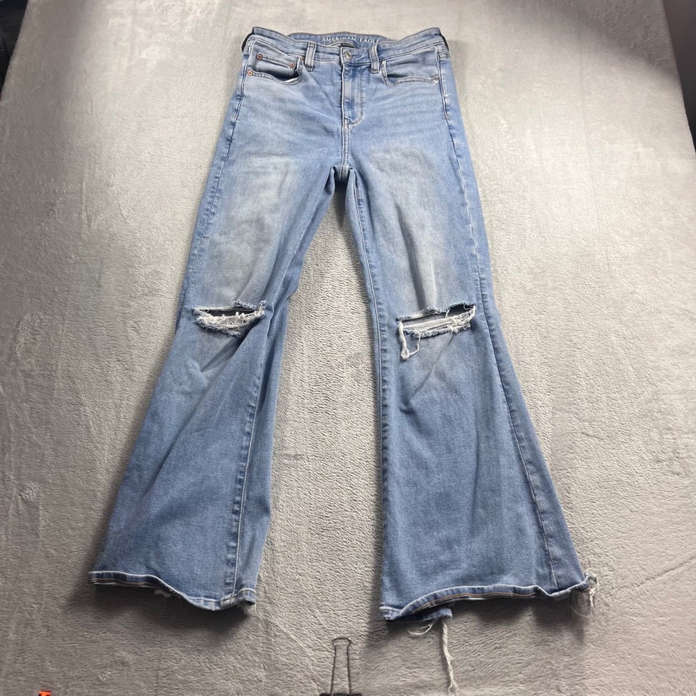 American Eagle Super High Rise Flare Jeans Light Wash Distressed Size 6 Short